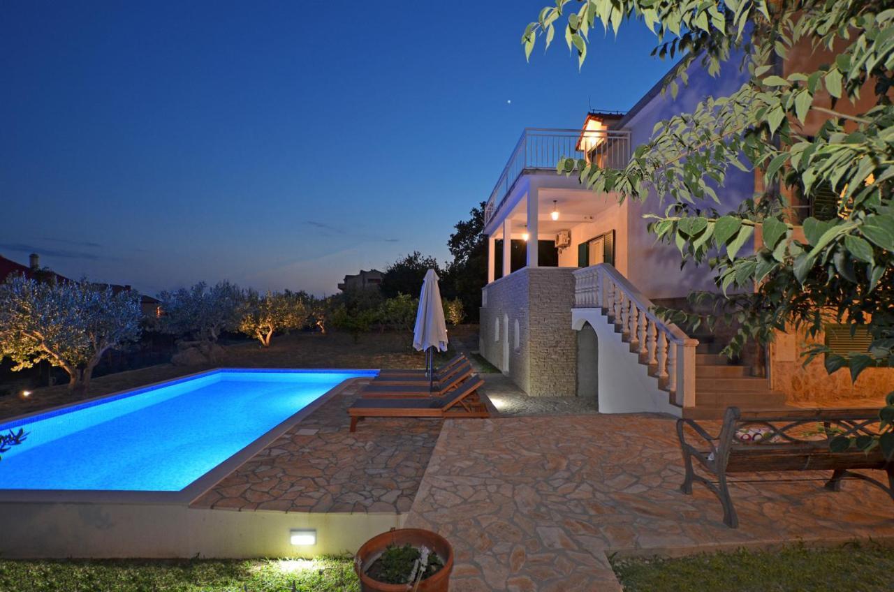 Holiday Home Nevera Kaštela Kültér fotó