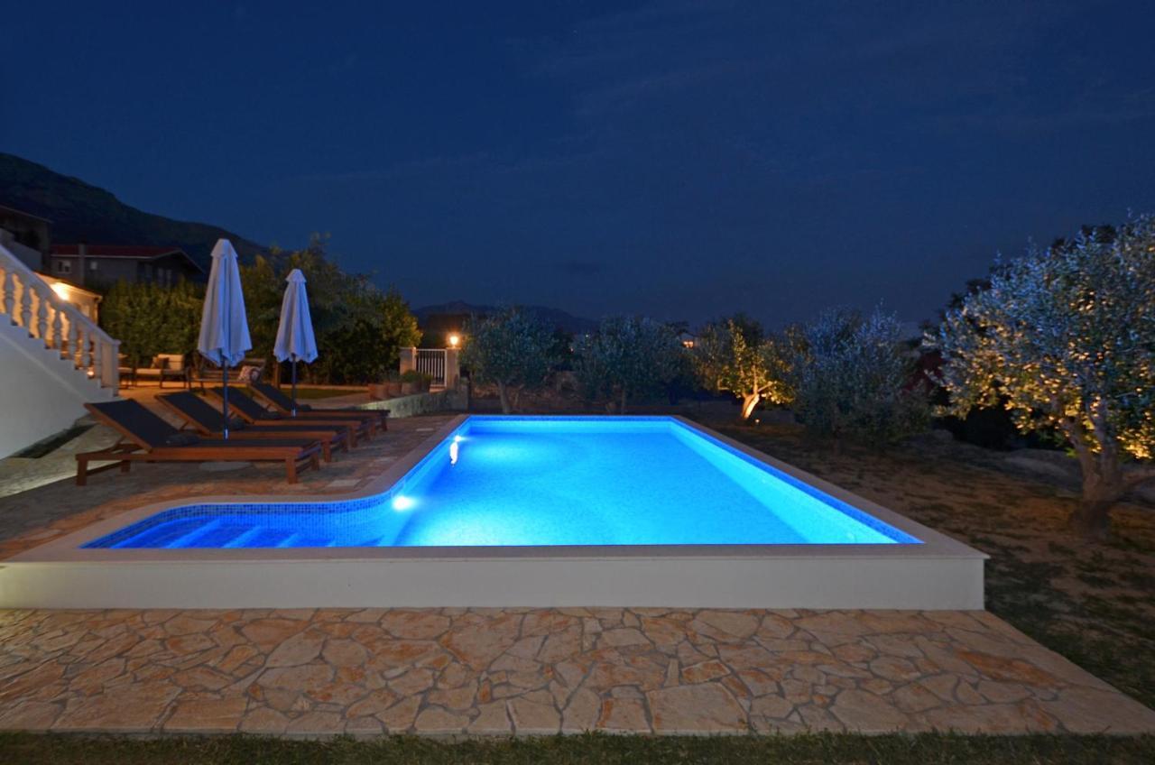 Holiday Home Nevera Kaštela Kültér fotó