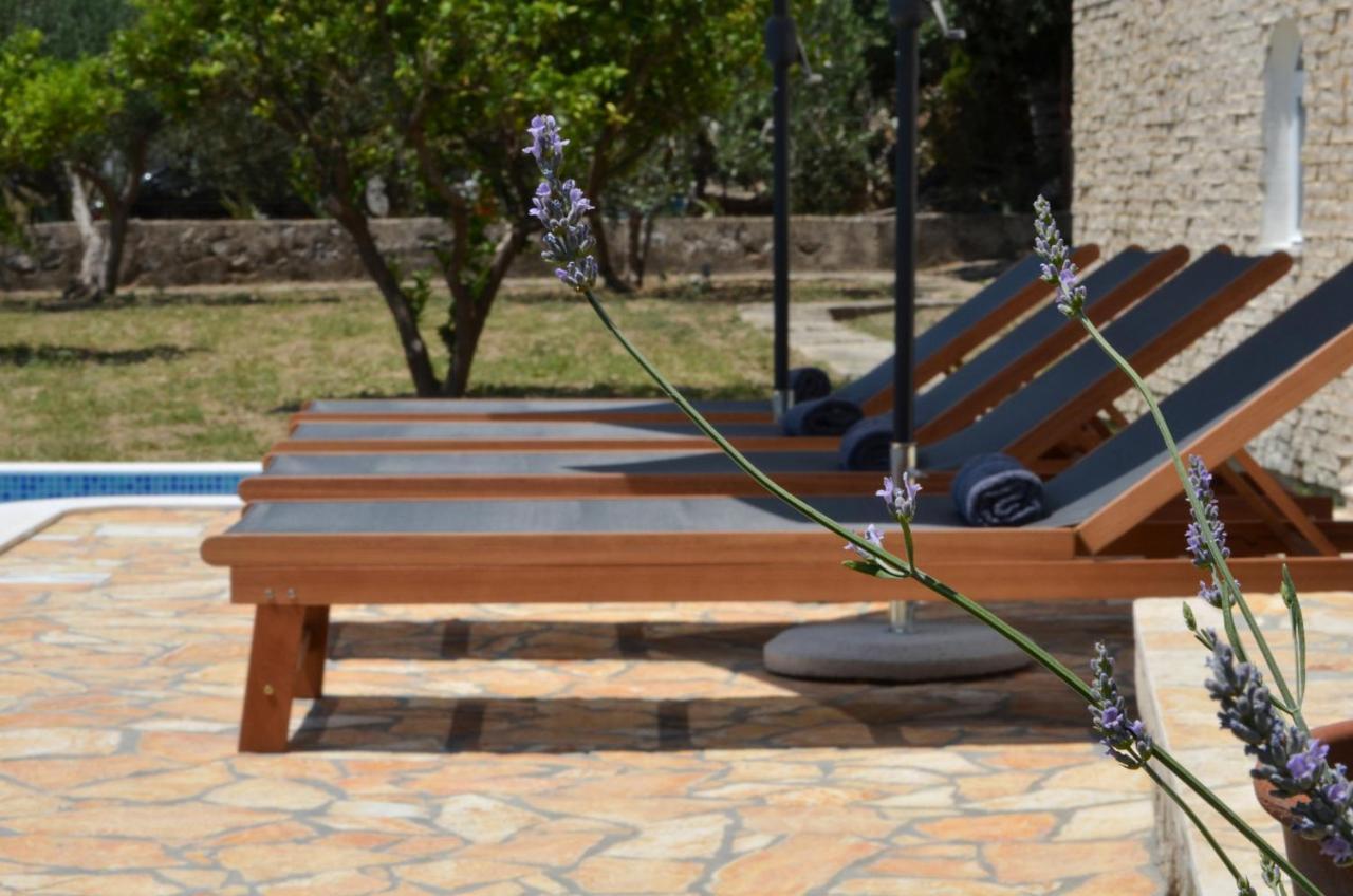 Holiday Home Nevera Kaštela Kültér fotó